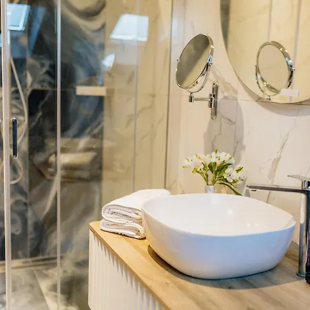 San Valentino Palace, Center Hotel Umag